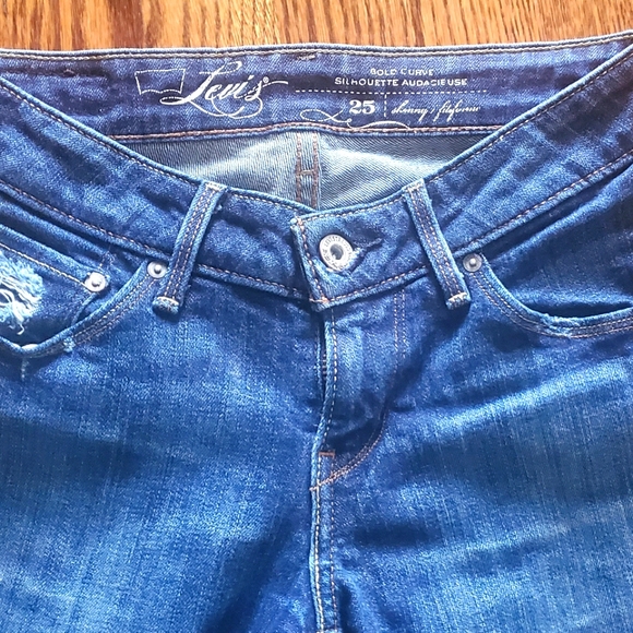 Levis Bold Curve - Picture 2 of 4